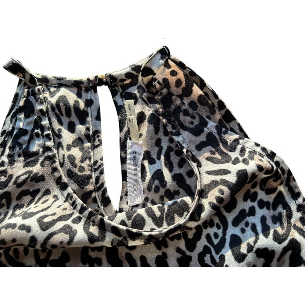 Blu Pepper Women's Animal Print Sleeveless Top - Picture 4 of 7